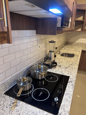Private kitchen - MEDIEVAL DEPARTMENT (Luque)