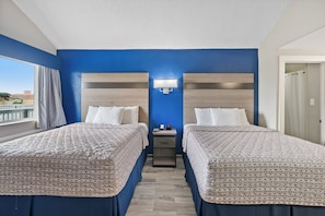 1 bedroom, bed sheets