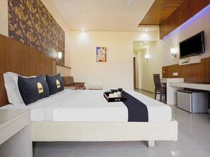 Deluxe Double Room, City View | Iron/ironing board, free WiFi