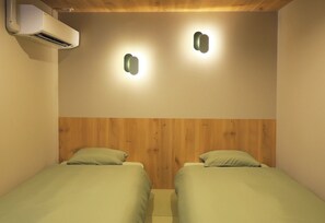 3 chambres, bureau, Wi-Fi gratuit, draps fournis