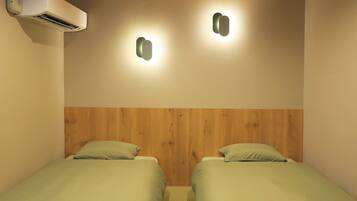 3 bedrooms, desk, free WiFi, bed sheets