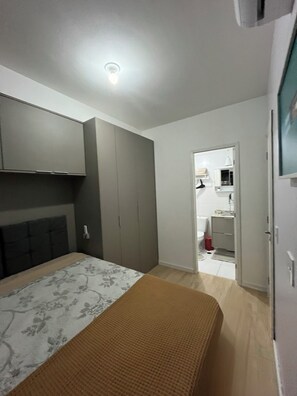 1 bedroom, iron/ironing board, WiFi, bed sheets