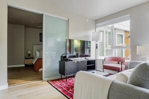 1 chambre, fer et planche à repasser, Wi-Fi, draps fournis