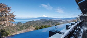 Easy and free BBQ at a cool Izu villa  4th place in the Best of Private Vacation Rentals / Izunokuni Shizuoka