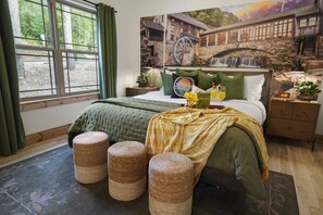 6 bedrooms, iron/ironing board, travel crib, free WiFi