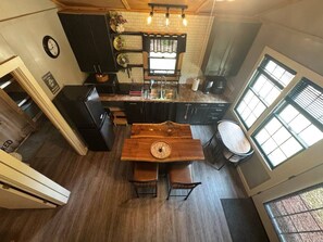 Interior - The Holler Cabin Retreat (Eureka Springs)