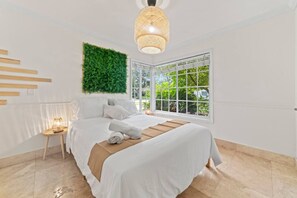 4 bedrooms, iron/ironing board, travel crib, free WiFi