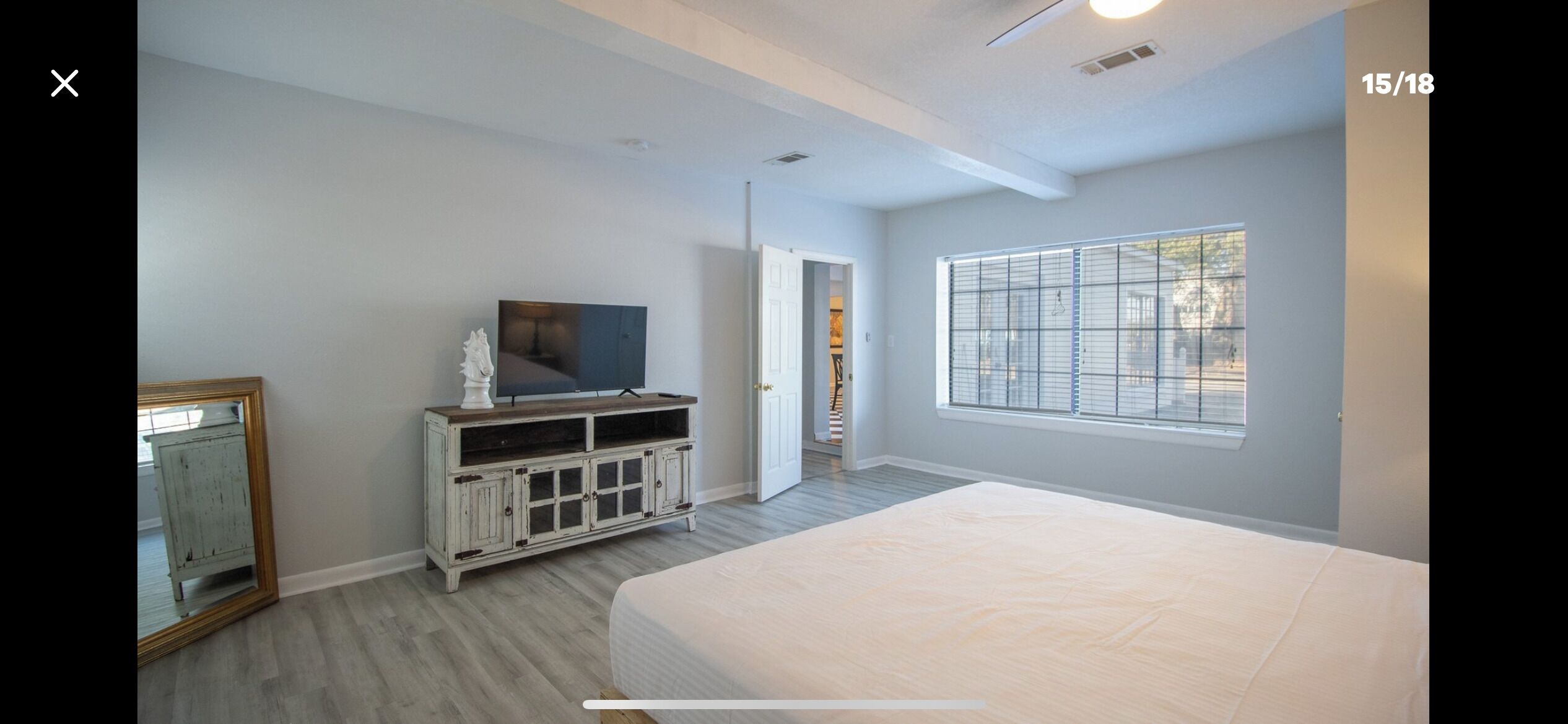 2 slaapkamers, een strijkplank/strijkijzer, gratis wifi, beddengoed