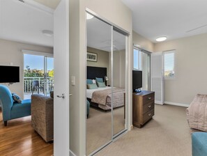 1 bedroom, iron/ironing board, WiFi