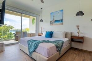 2 bedrooms, iron/ironing board, Internet, bed sheets - Spacious condo with private balcony, pool , kitchen , WIFI & prime location (Playa del Carmen)