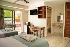 9 bedrooms, iron/ironing board, WiFi, bed sheets