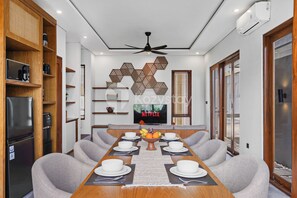 Dining room - deTasia Villa by Kozystay - Jimbaran (Jimbaran)