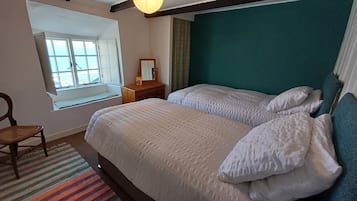 Standard Twin Room, Sea View