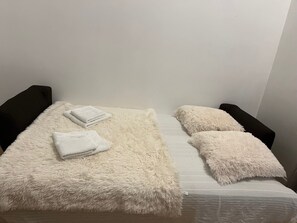 1 bedroom, iron/ironing board, Internet, bed sheets