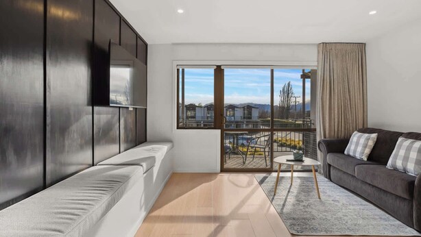 Unclassified image, 1 of 19, button - Charming Wānaka Apartment with Free Parking (Wānaka)