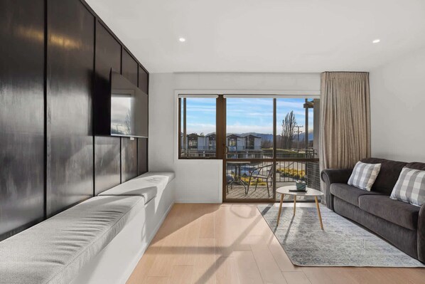 Televisie en een kantoor