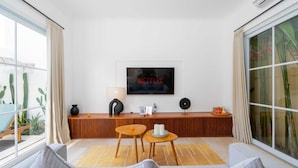 Basic Villa | Living area | TV, streaming services - Villa Jazz (Canggu)