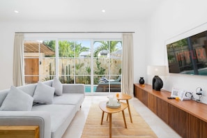 Basic Villa | Living area | TV, streaming services - Villa Jazz (Canggu)