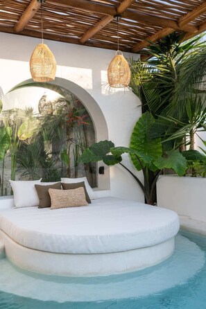 Basic-Villa | Pool
