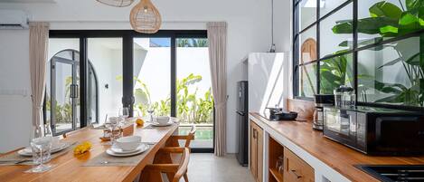 Basic Villa | Private kitchen