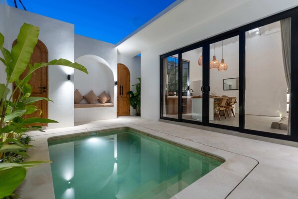 Basic Villa | Pool | Outdoor pool