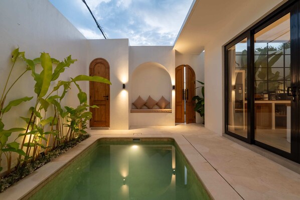 Villa Basic | Pool | Utomhuspool