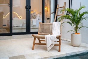 Basic Villa | 1 bedroom, desk, laptop workspace, iron/ironing board - Villa Casamo (Canggu)