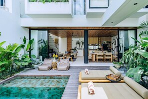 Basic Villa | Pool