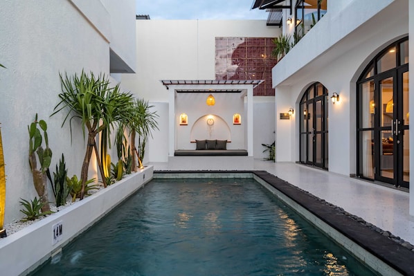 Basic-villa | Pool | Udendørs pool
