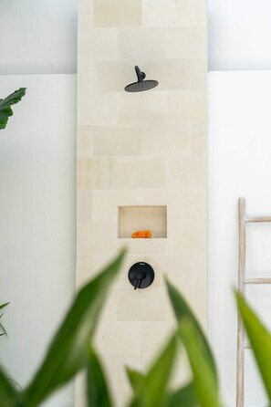 Basic Villa | Interior