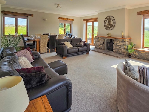 5 bedroom accommodation in Halfpenny, near Kendal