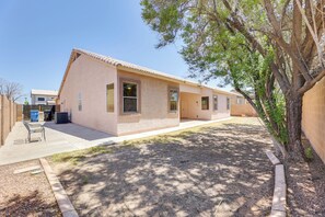 Exterior - 3 Mi to SanTan Village: Home w/ Covered Patio (Gilbert)