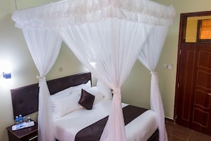 Free WiFi, bed sheets - Maxland Hotel Juja (Juja)