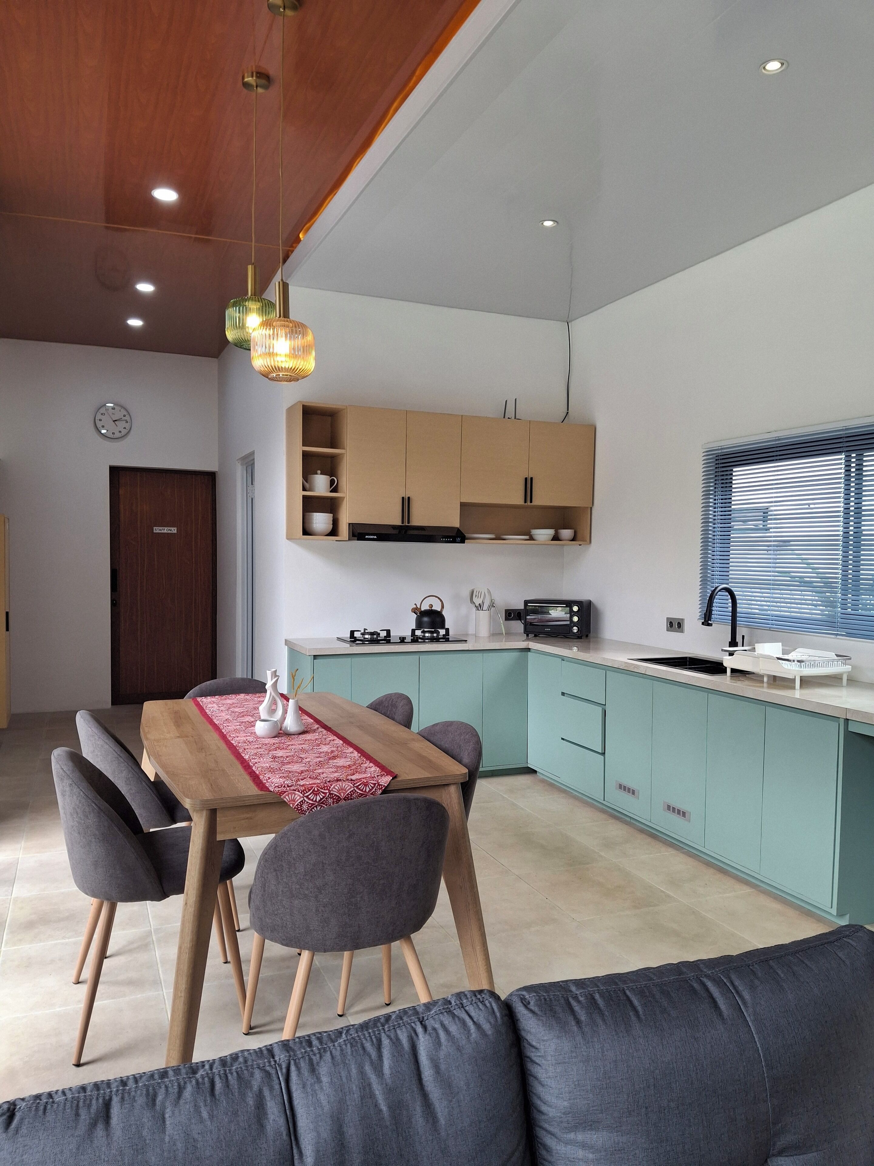 Horno, placa de cocina, tostadora, arrocera