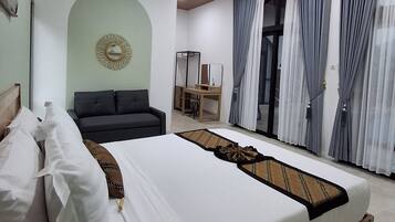 Desk, laptop workspace, free WiFi, bed sheets