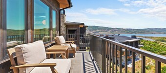 Modern 3BR Townhome with A/C Near Park City Deer Valley & Mayflower