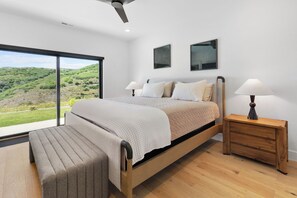 3 chambres, fer et planche à repasser, lit parapluie, Wi-Fi gratuit