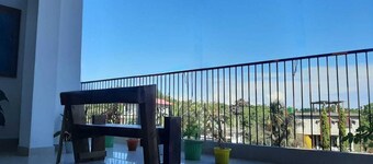 Peaceful 1 Bedroom Apartment near Dibrugarh University with AC