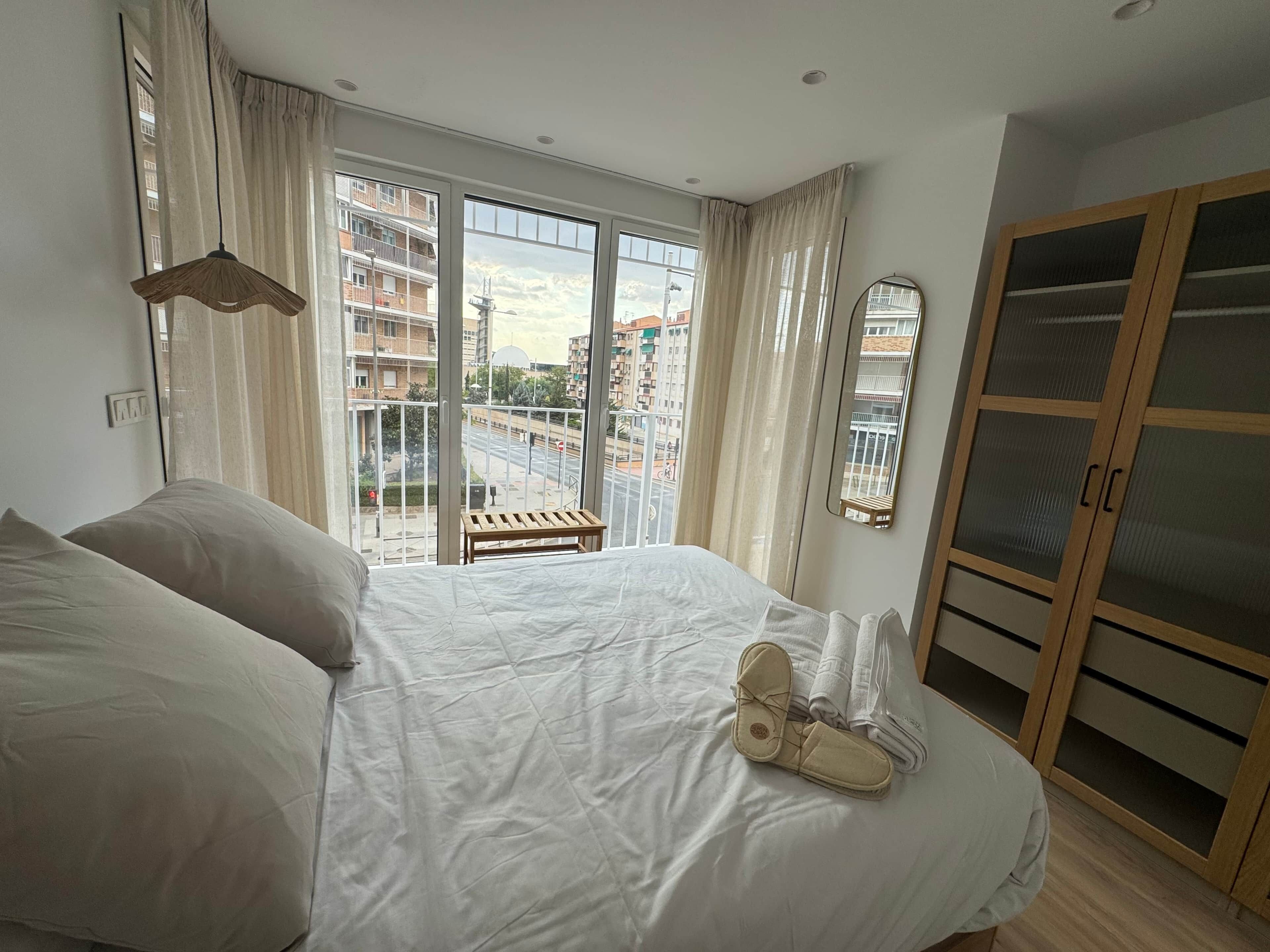 2 bedrooms, iron/ironing board, free WiFi, bed sheets