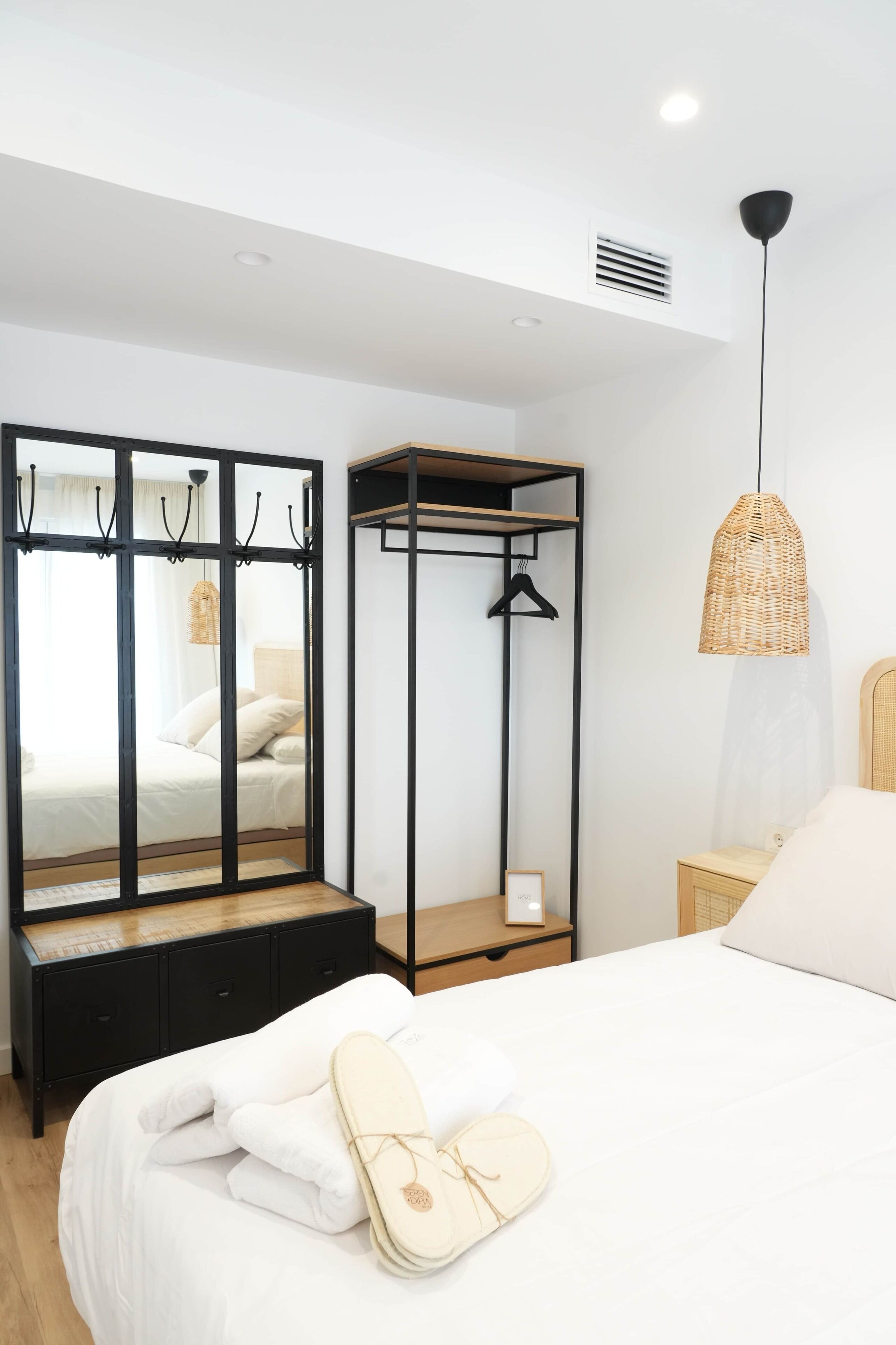 2 soverom, strykejern/-brett, wi-fi (inkludert) og sengetøy