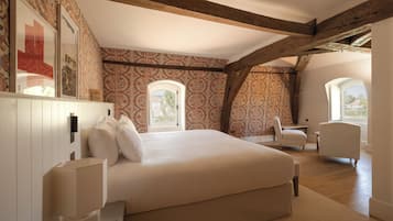 In-room safe, blackout drapes, soundproofing, free WiFi