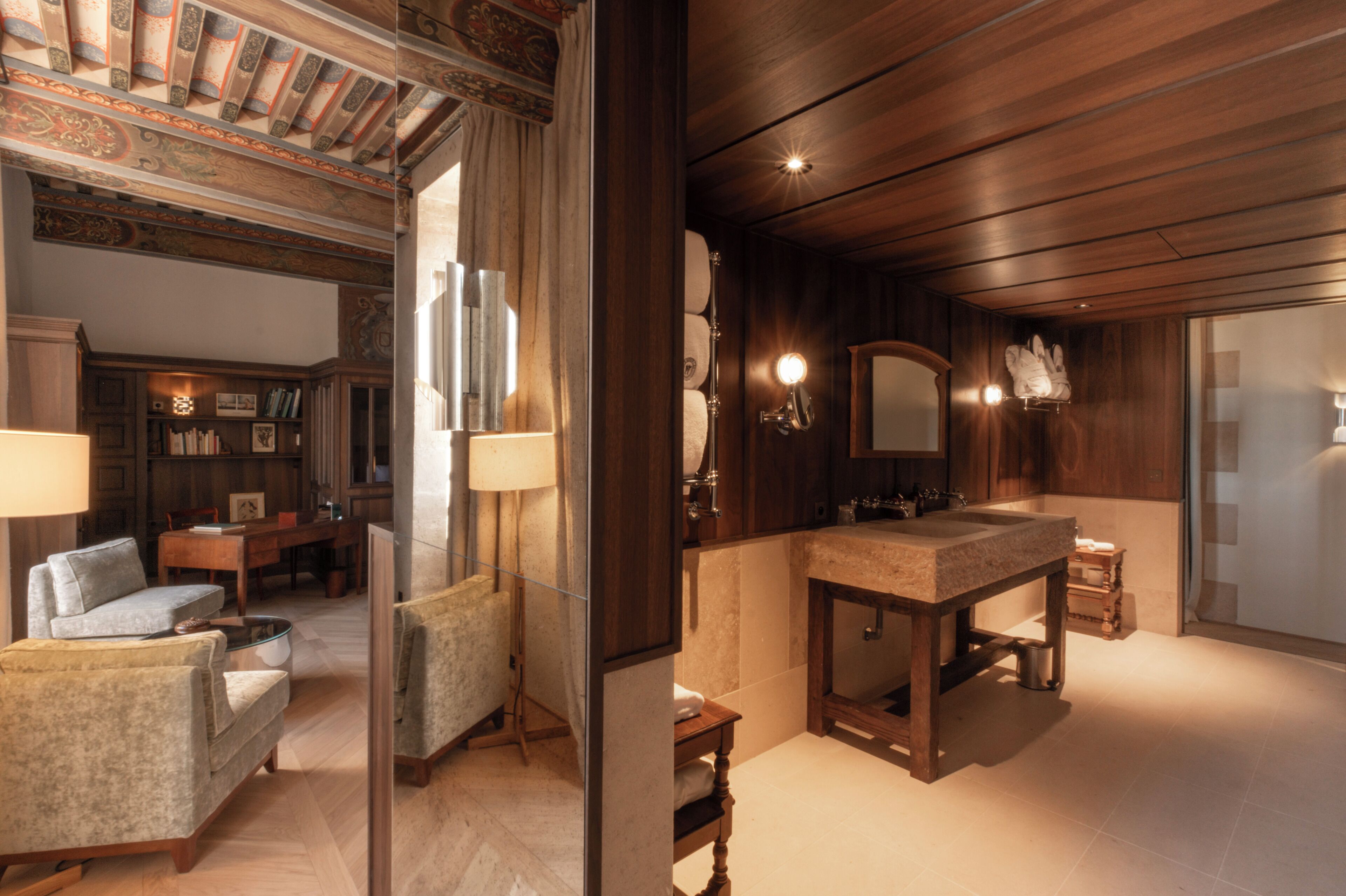 Grand Suite | Bathroom | Separate tub and shower, hair dryer, bathrobes, slippers