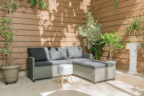 Studio, 1 Double Bed, Kitchenette | Terrace/patio