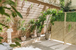 Studio, 1 Double Bed, Kitchenette | Terrace/patio