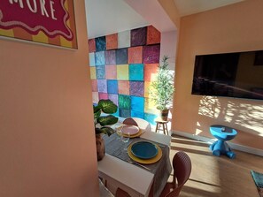 Dining - Romantic Suite Bretagne Sud Balneo, Games&Cinema (Plouay)