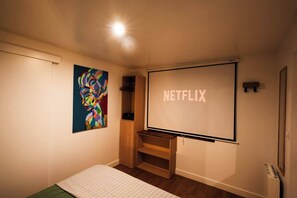 1 bedroom, WiFi, bed sheets - Le P'tit KOZHI - Beaches & Forest (Plouay)