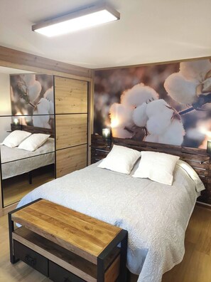 3 bedrooms, desk, iron/ironing board, travel crib - Ecrin de Valdeblore (Valdeblore)