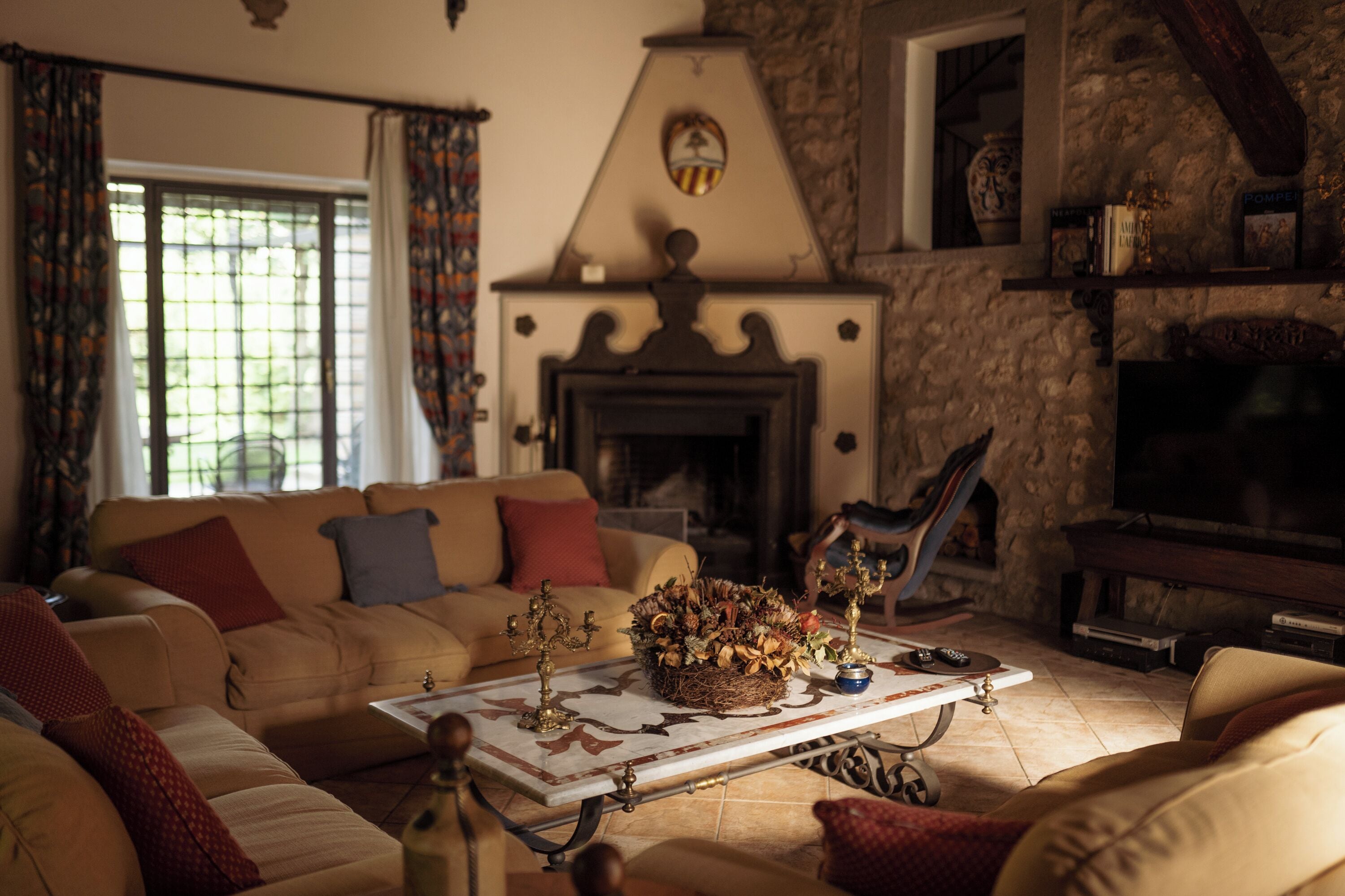 Villa superior | Caja de seguridad en la habitación y escritorio 