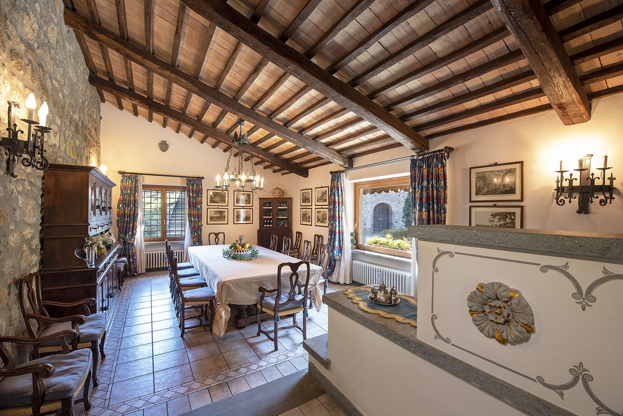 Villa Superior | Una cassaforte in camera, una scrivania, postazione laptop