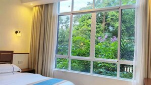 Pemandangan dari kamar